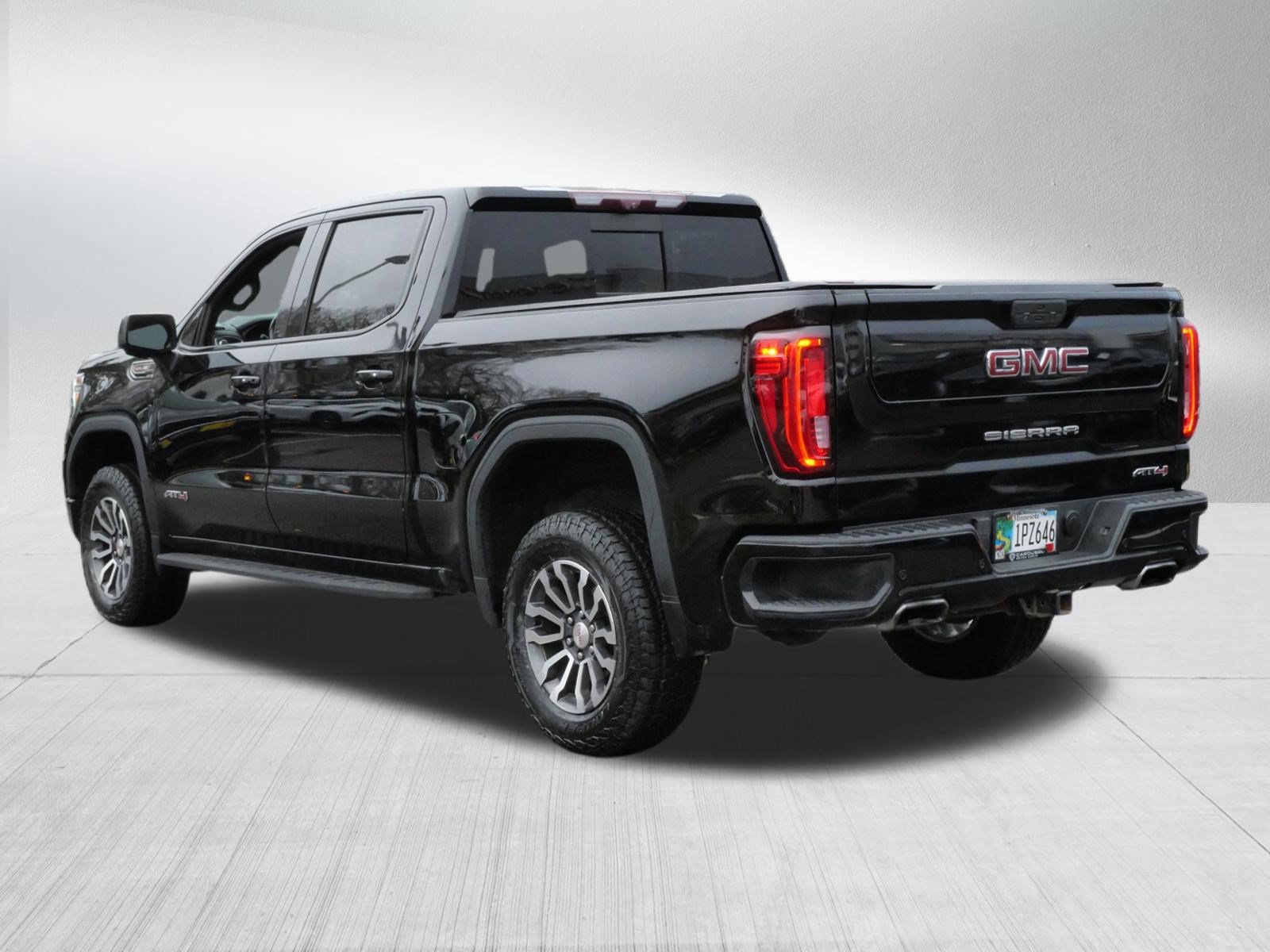Used 2021 GMC Sierra 1500 AT4 w/ AT4 Premium Package AWD/4WD image 5