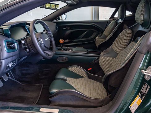 Used 2024 Aston Martin Valour RWD image 23