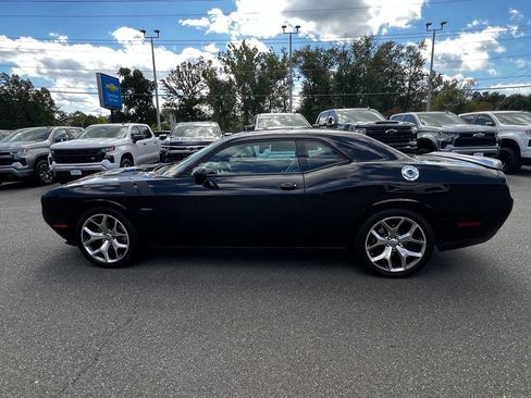 Used 2016 Dodge Challenger R/T Plus RWD image 8