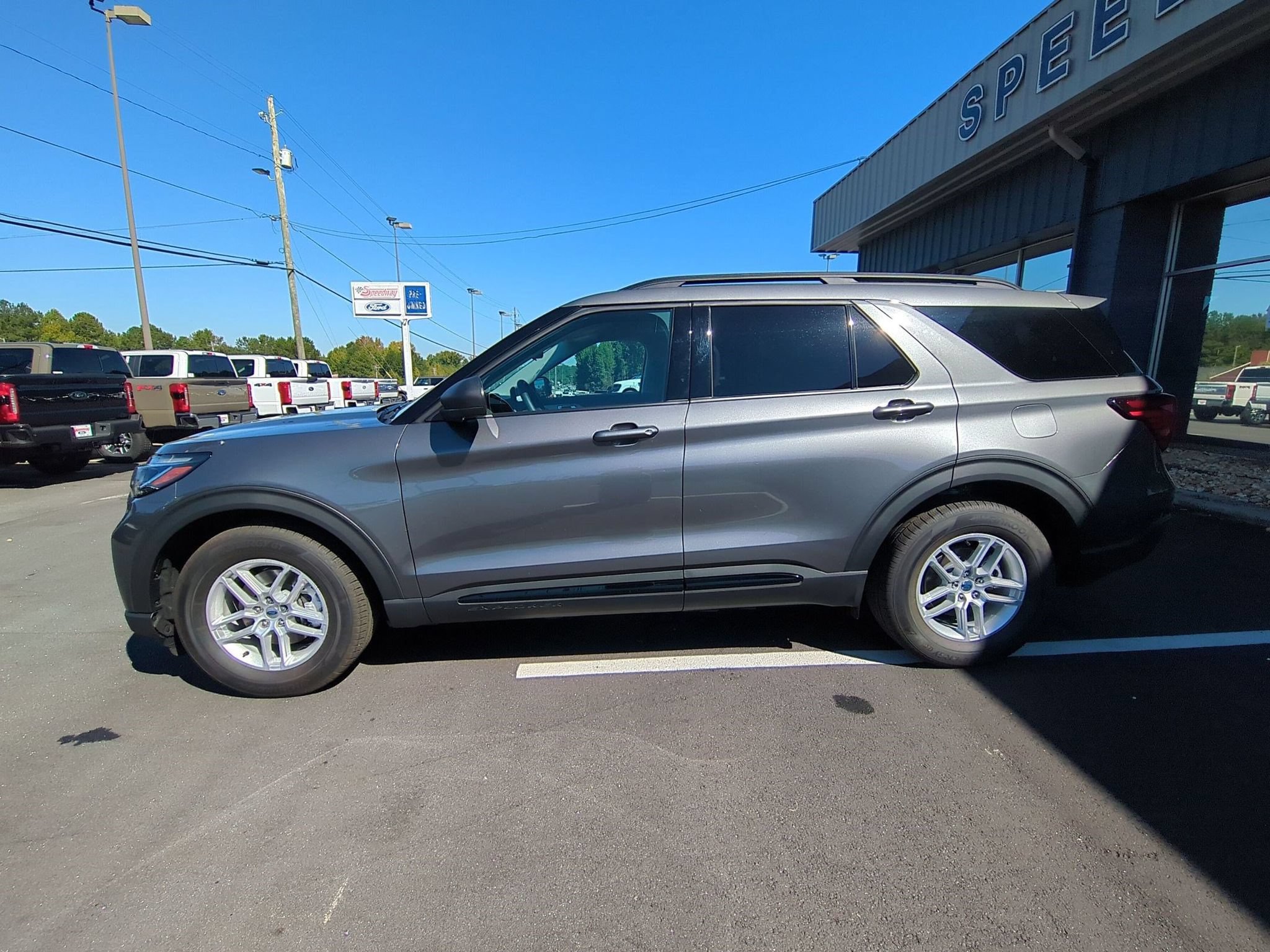 Certified 2026 Ford Explorer Active RWD image 10