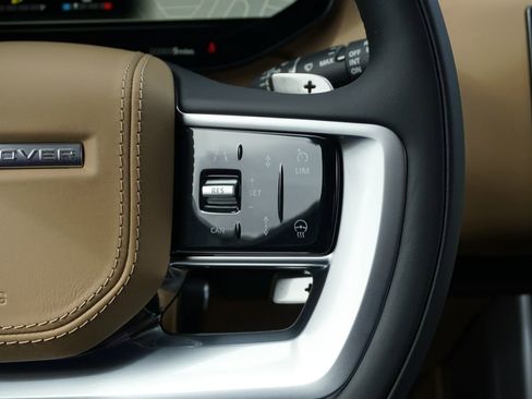 New 2026 Land Rover Range Rover SE AWD/4WD image 13