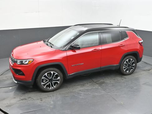 Used 2024 Jeep Compass Limited AWD/4WD image 32
