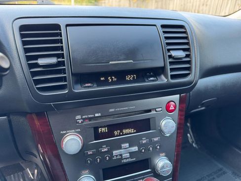 Used 2007 Subaru Outback 2.5i Limited image 33