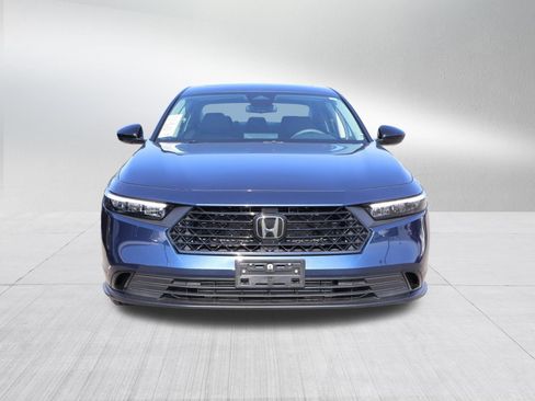 Used 2025 Honda Accord SE image 3