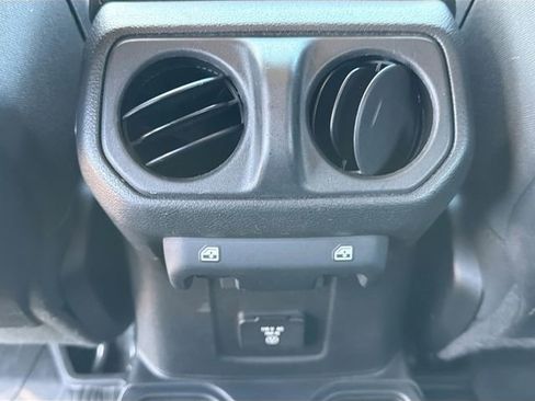 Used 2021 Jeep Wrangler Unlimited Rubicon w/ LED Lighting Group image 18