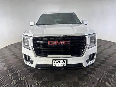 Used 2022 GMC Yukon SLE w/ Gmc Pro Safety Plus Package AWD/4WD image 3