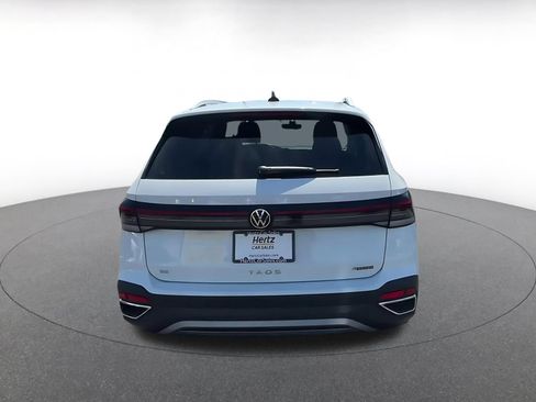 Used 2026 Volkswagen Taos SE AWD/4WD image 13