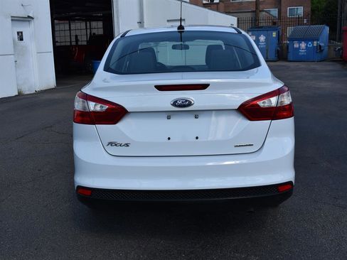 Used 2014 Ford Focus S image 8