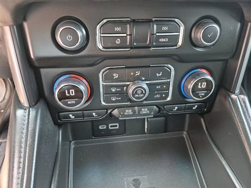 Used 2023 Chevrolet Tahoe LT AWD/4WD image 26