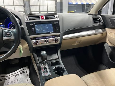 Used 2016 Subaru Legacy 2.5i Premium w/ Moonroof Package AWD/4WD image 24