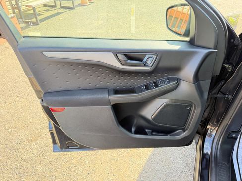 Used 2020 Ford Escape S FWD image 16