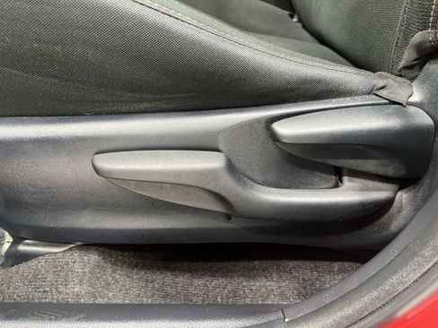 Used 2014 Toyota RAV4 XLE AWD/4WD image 12
