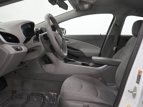 Used 2017 Chevrolet Volt LT w/ Comfort Package FWD image 20