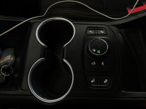 Used 2020 GMC Terrain SLT w/ Preferred Package image 38