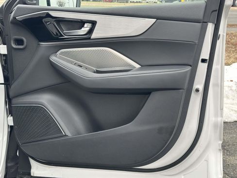 Certified 2023 Acura MDX SH-AWD image 9