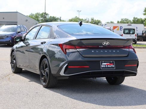 Used 2026 Hyundai Elantra Sport FWD image 11