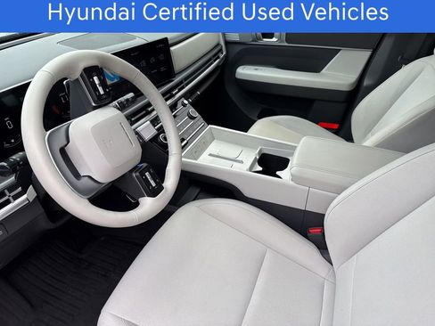 Used 2025 Hyundai Santa Fe SE image 14