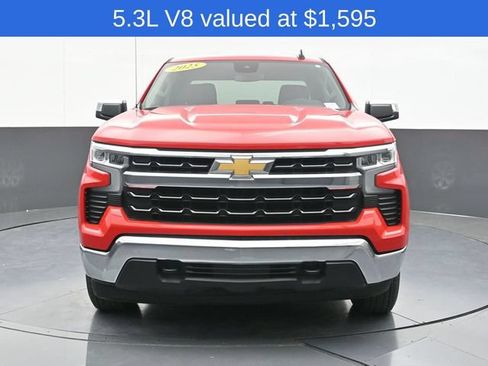 Used 2025 Chevrolet Silverado 1500 LT AWD/4WD image 2
