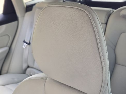 Used 2023 Volvo XC60 T8 Plus w/ Climate Package AWD/4WD image 23
