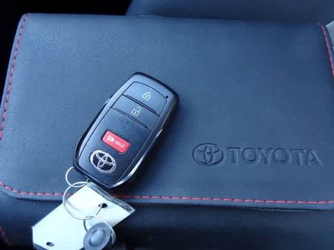 Used 2025 Toyota Tacoma TRD Sport w/ TRD Sport Upgrade Package AWD/4WD image 39