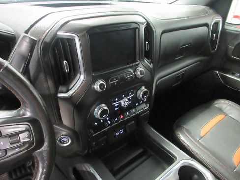 Used 2021 GMC Sierra 1500 AT4 AWD/4WD image 16