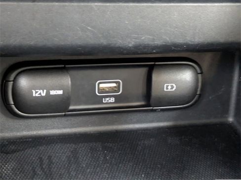 Used 2022 Kia Seltos Nightfall Edition image 25