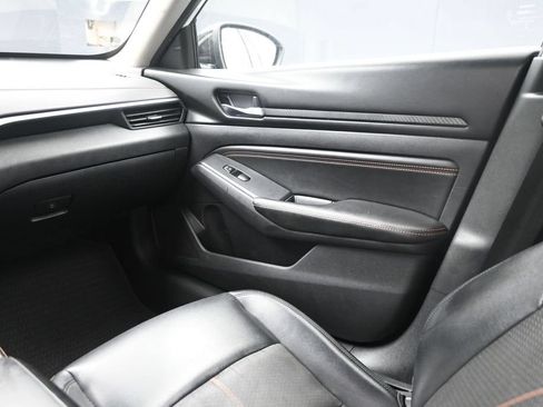 Used 2019 Nissan Altima 2.5 SR FWD image 24