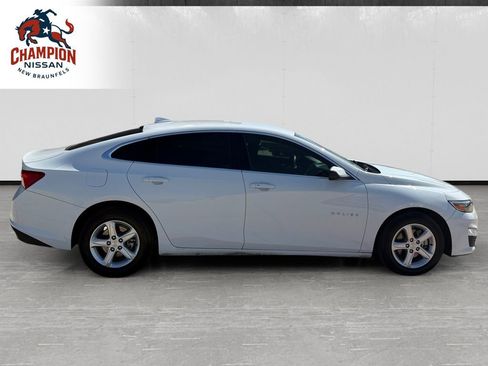 Used 2023 Chevrolet Malibu LT w/ Driver Confidence Package FWD image 6