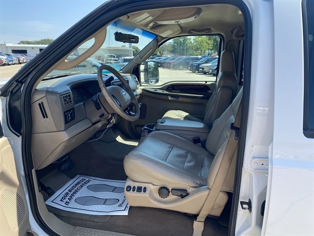 Used 2004 Ford F250 Lariat AWD/4WD image 14