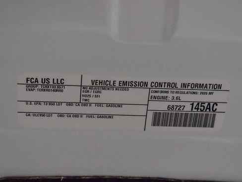 New 2026 Chrysler Pacifica Pinnacle w/ Trailer Tow Group AWD/4WD image 27