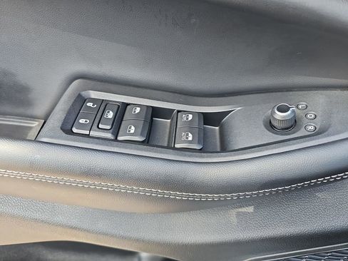 Used 2023 Jeep Grand Cherokee L Laredo image 28