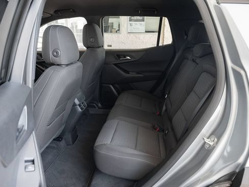 Used 2026 Chevrolet Equinox LT FWD image 35