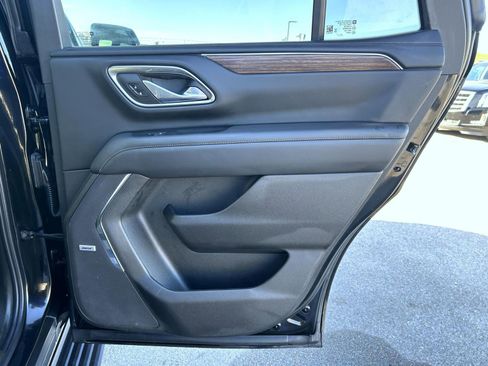 Used 2024 Chevrolet Tahoe High Country image 18