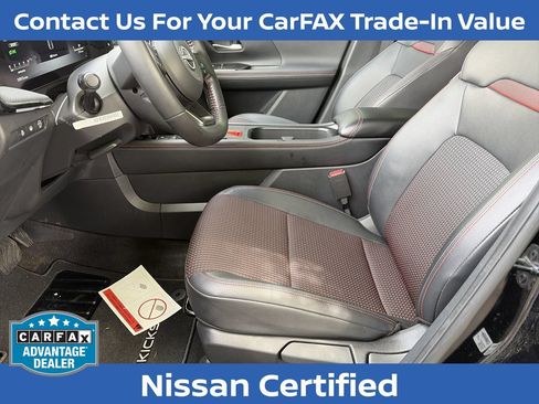 Used 2025 Nissan Kicks SR w/ SR Premium Package FWD image 29