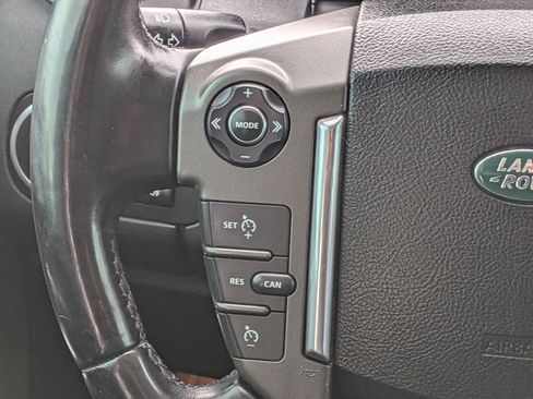 Used 2011 Land Rover LR4 HSE image 19