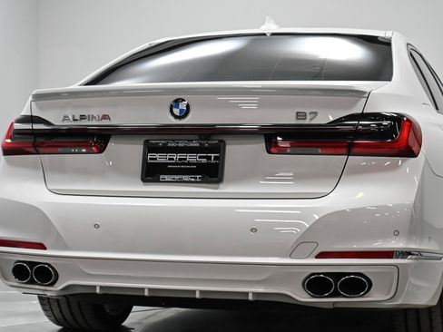 Used 2022 BMW ALPINA B7 xDrive w/ Luxury Rear Seating Package AWD/4WD image 63