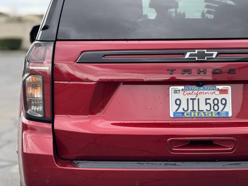 Used 2023 Chevrolet Tahoe Z71 w/ Z71 Off-Road Package image 7