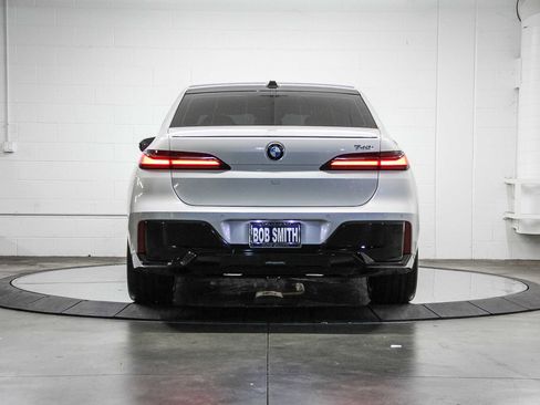 Certified 2023 BMW 740i w/ Parking Assistance Package image 5