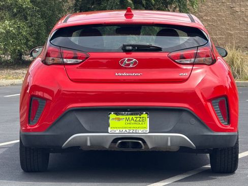 Used 2019 Hyundai Veloster 2.0 FWD image 12
