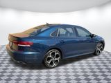 Used 2021 Volkswagen Passat 2.0T R-Line image 3