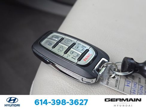 Used 2020 Chrysler Pacifica Touring-L Plus FWD image 34