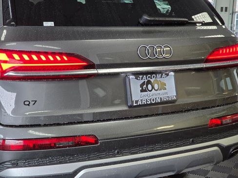Used 2025 Audi Q7 3.0T Premium Plus image 12