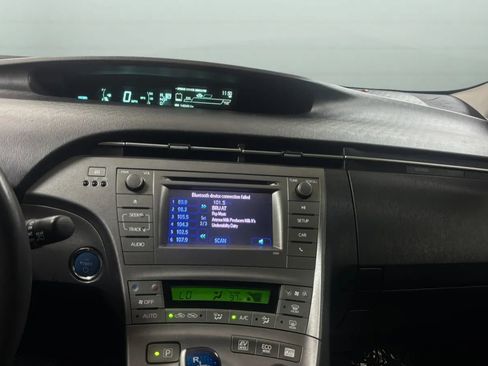 Used 2014 Toyota Prius Two FWD image 13