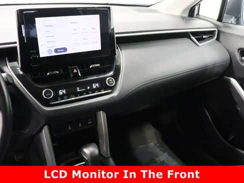 Certified 2024 Toyota Corolla Cross XLE image 16
