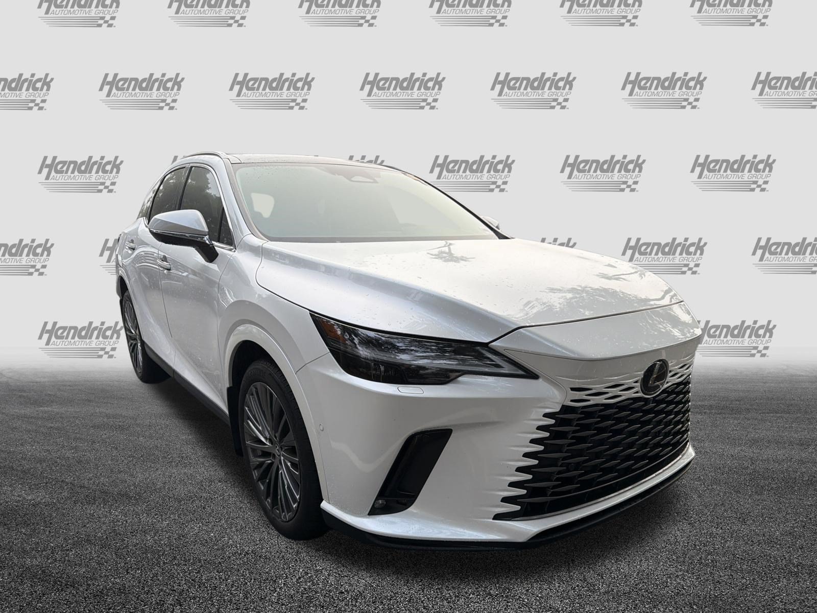 Used 2024 Lexus RX 350 FWD w/ Convenience Package image 2