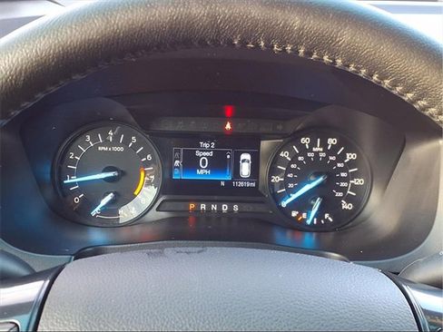 Used 2016 Ford Explorer XLT image 11