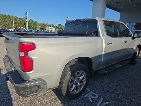 Used 2019 Chevrolet Silverado 1500 LTZ w/ LTZ Premium Package AWD/4WD image 5