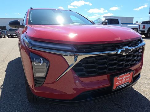 New 2026 Chevrolet Trax RS image 11