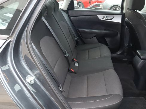 Used 2022 Kia Forte LXS w/ LXS Technology Package image 19
