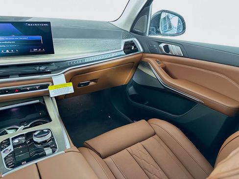 New 2026 BMW X7 xDrive40i w/ Executive Package image 31